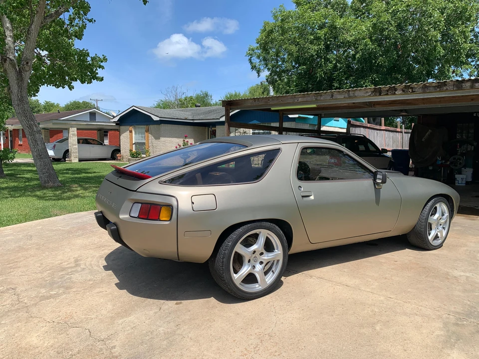 1982 Porsche 928 - Image 22 of 31