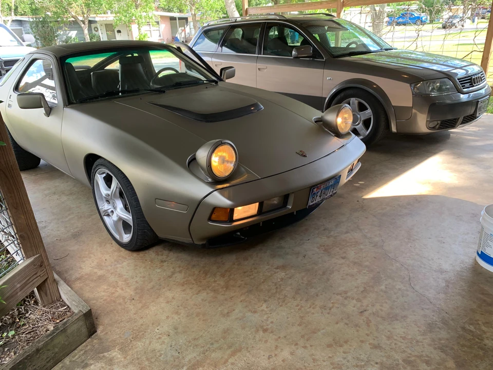 1982 Porsche 928 - Image 25 of 31
