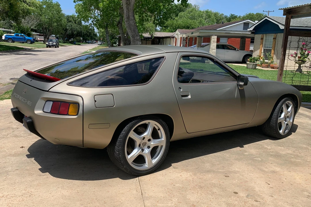 1982 Porsche 928 - Image 4 of 31