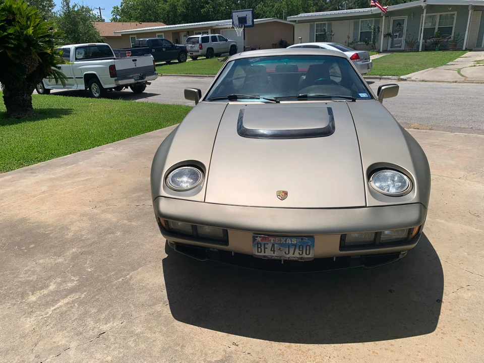 1982 Porsche 928 - Image 8 of 31