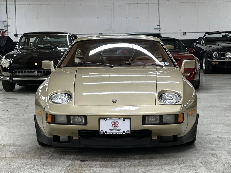 1982 Porsche 928 - Image 2 of 31