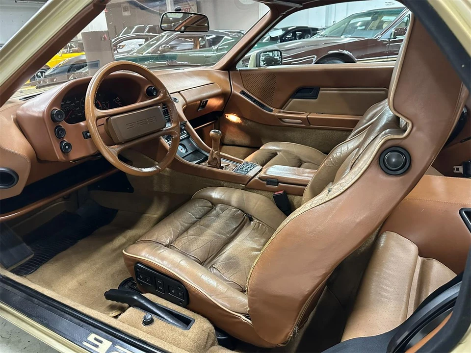 1982 Porsche 928 - Image 15 of 31