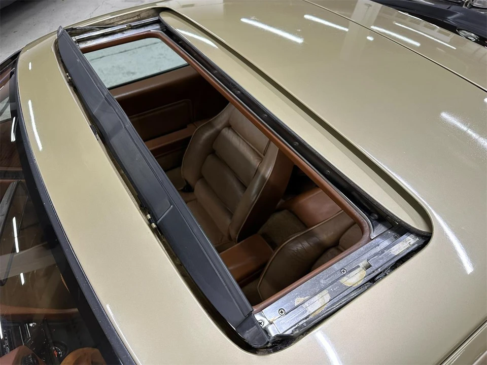 1982 Porsche 928 - Image 11 of 31