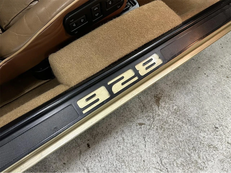 1982 Porsche 928 - Image 26 of 31