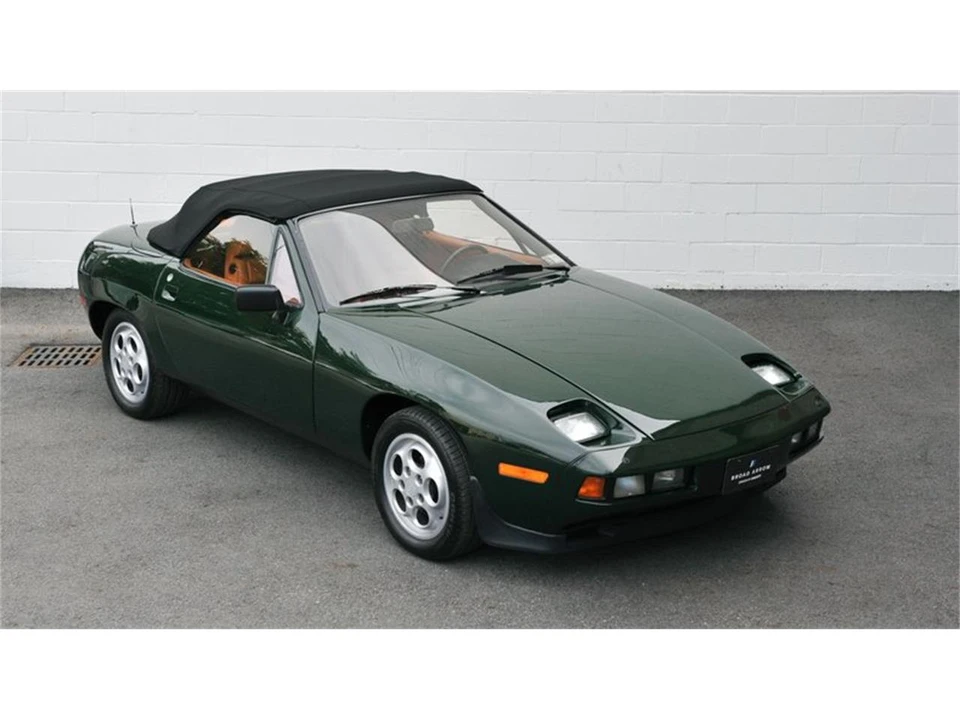 1982 Porsche 928 - Image 3 of 16
