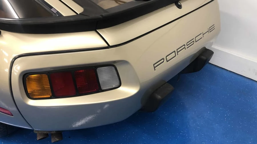 1982 Porsche 928 - Image 2 of 5