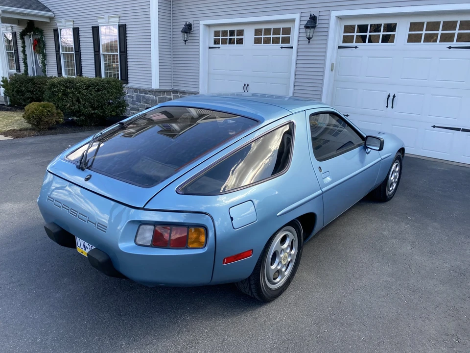1982 Porsche 928 - Image 11 of 31
