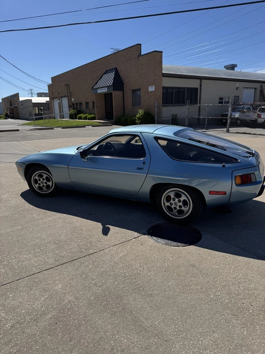 1982 Porsche 928 - Image 3 of 31