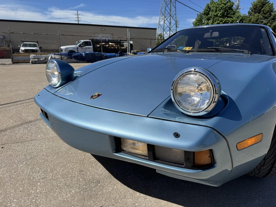 1982 Porsche 928 - Image 14 of 31