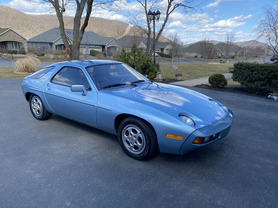 1982 Porsche 928 - Image 8 of 31