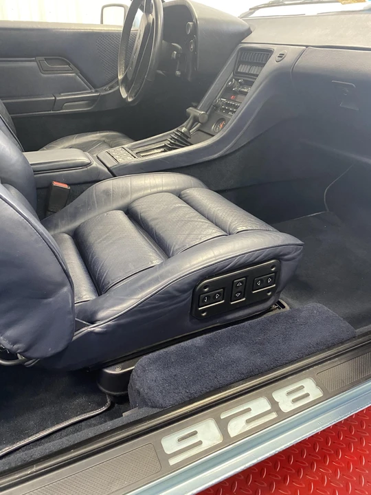 1982 Porsche 928 - Image 24 of 31