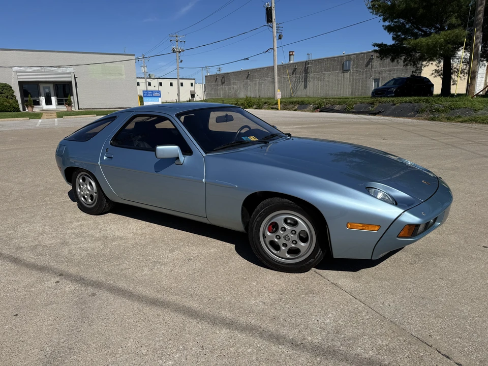 1982 Porsche 928 - Image 9 of 31
