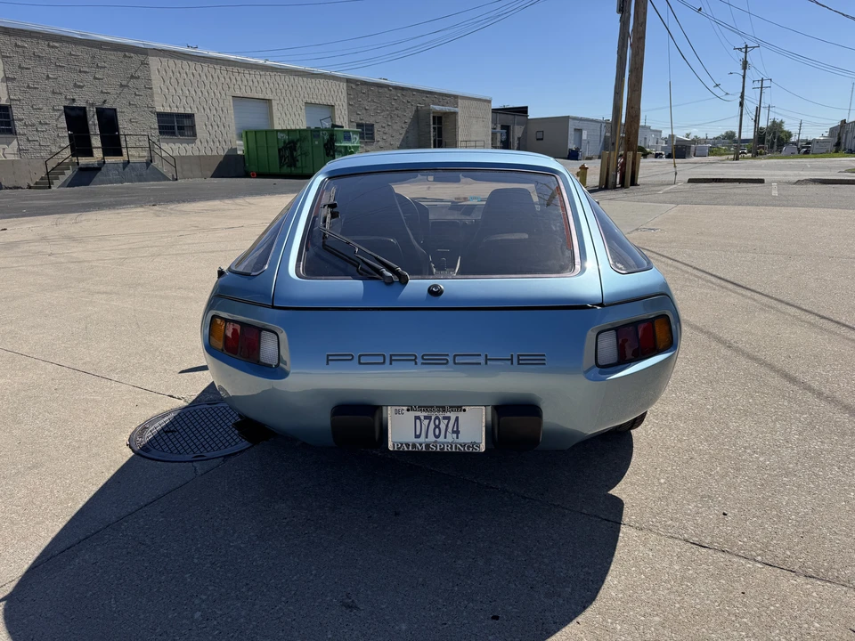 1982 Porsche 928 - Image 5 of 31