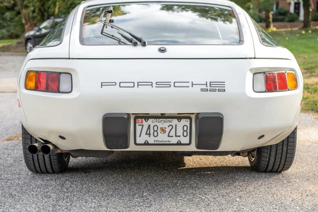 1982 Porsche 928 - Image 7 of 31