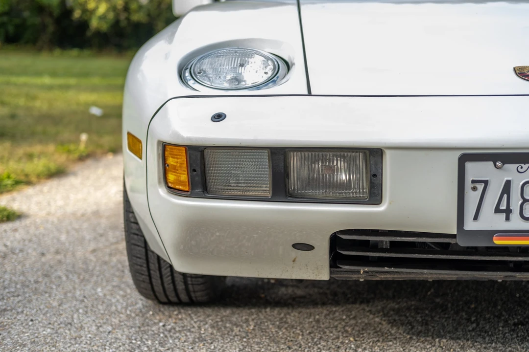 1982 Porsche 928 - Image 15 of 31