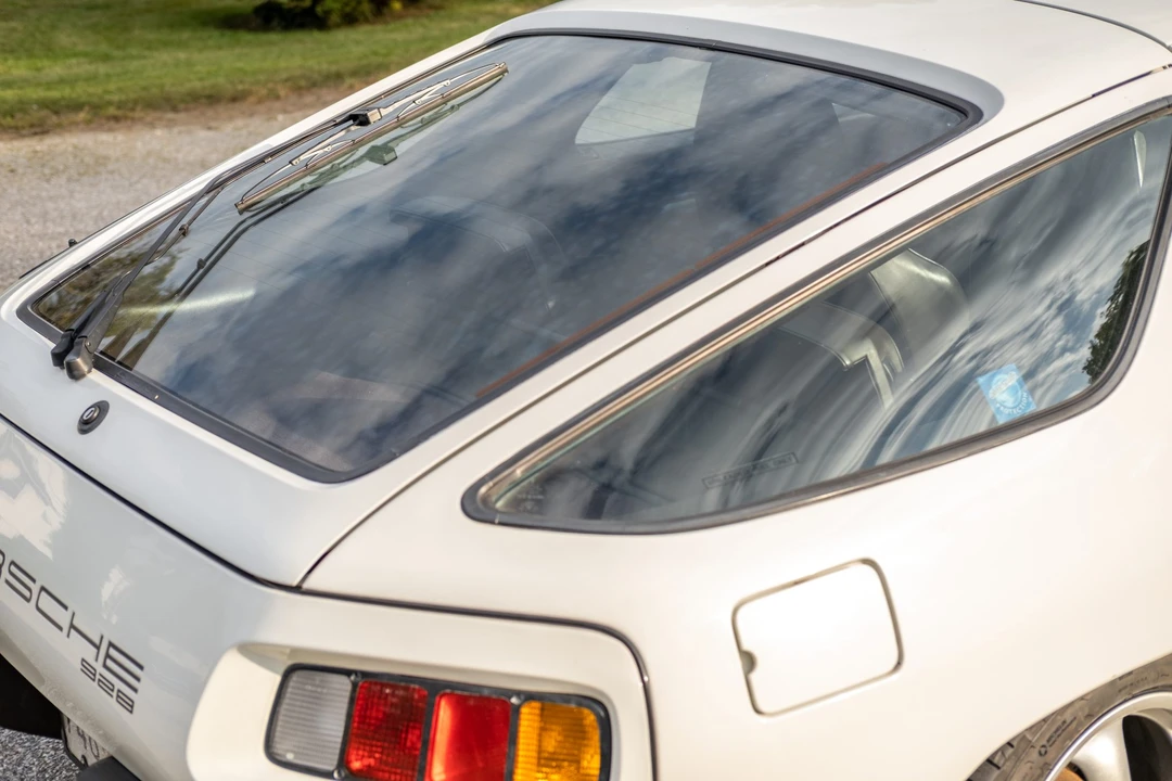 1982 Porsche 928 - Image 29 of 31