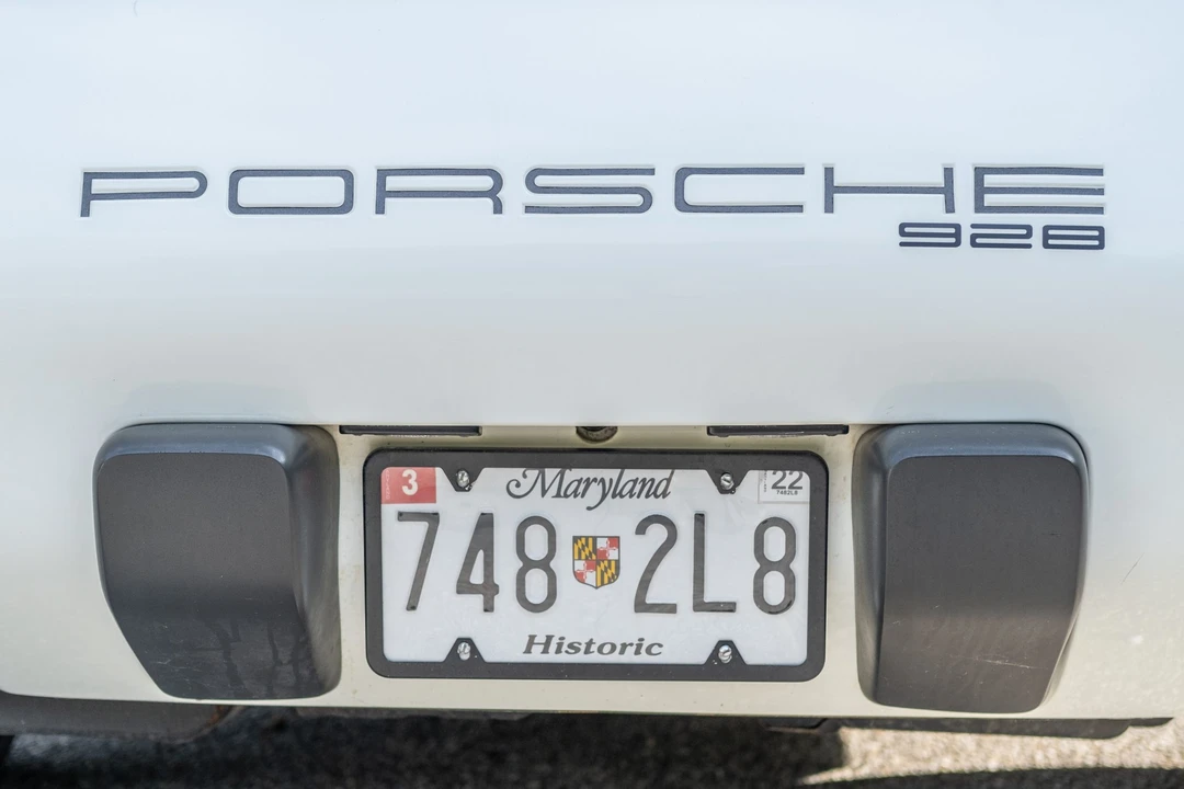 1982 Porsche 928 - Image 19 of 31