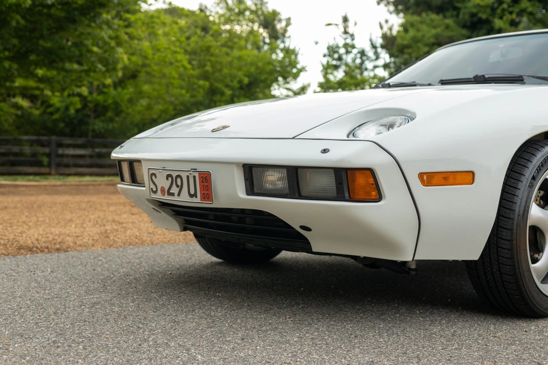 1982 Porsche 928 - Image 24 of 31