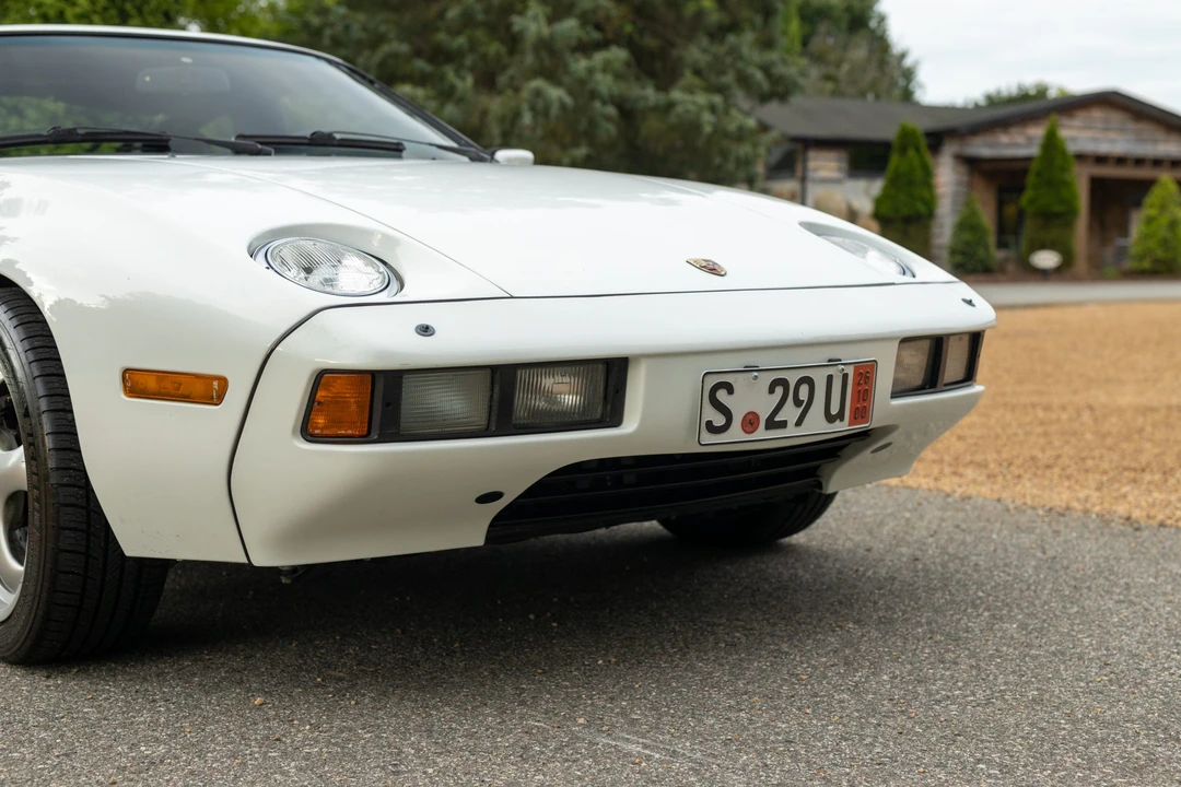 1982 Porsche 928 - Image 28 of 31