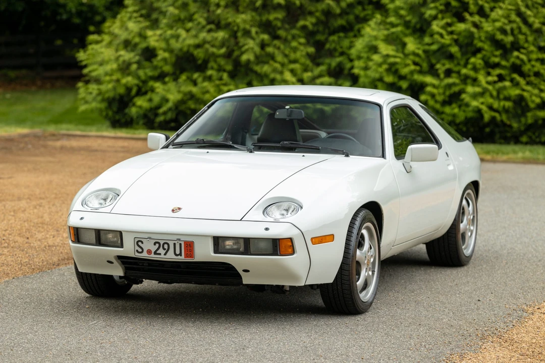 1982 Porsche 928 - Image 5 of 31