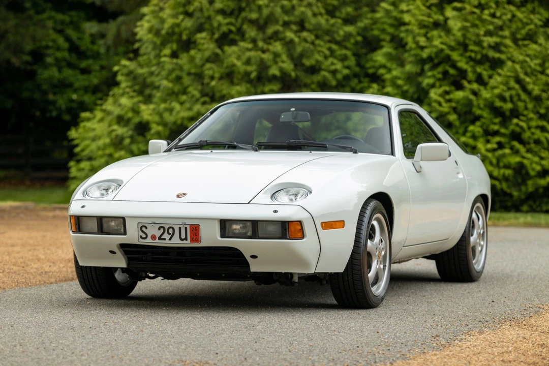 1982 Porsche 928 - Image 4 of 31