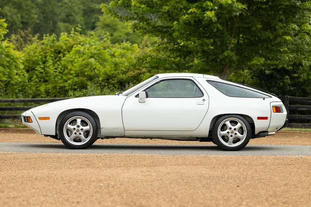 1982 Porsche 928 - Image 21 of 31