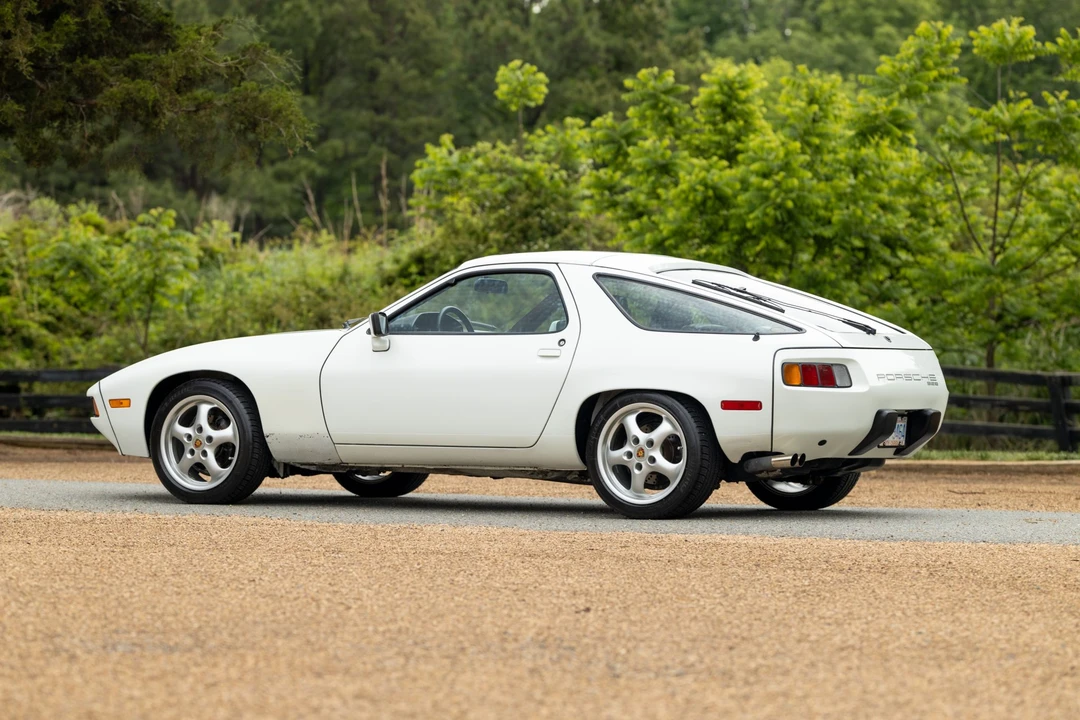 1982 Porsche 928 - Image 20 of 31