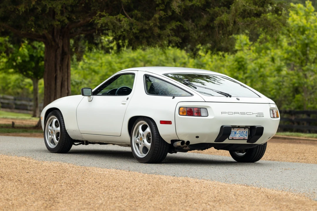 1982 Porsche 928 - Image 19 of 31