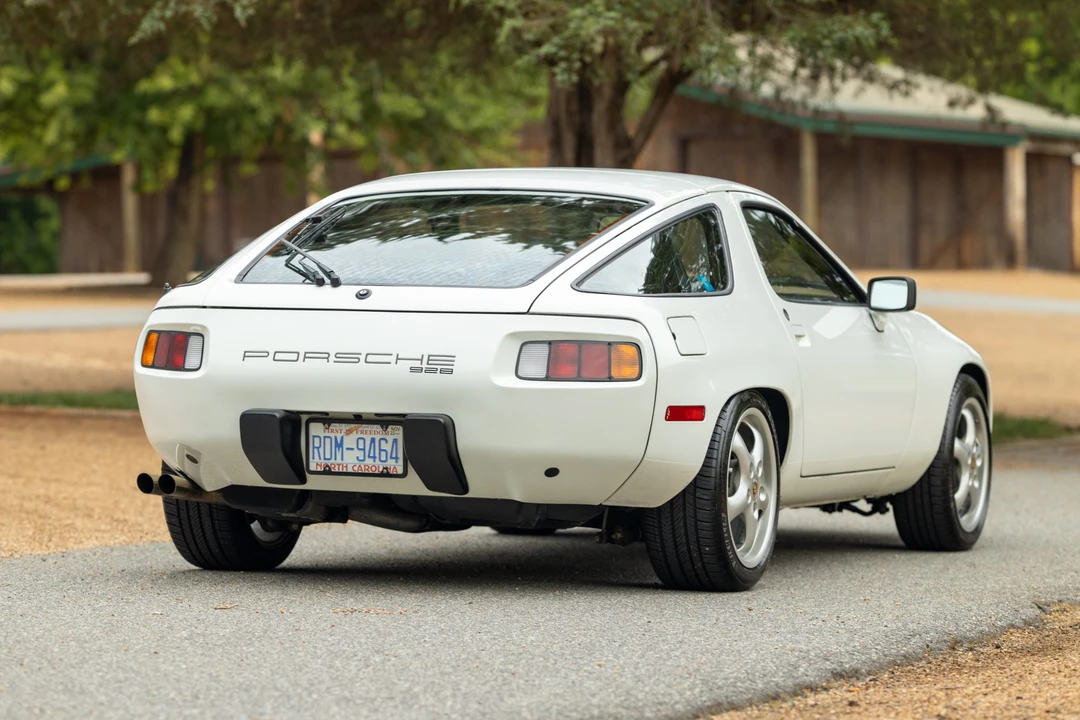 1982 Porsche 928 - Image 15 of 31