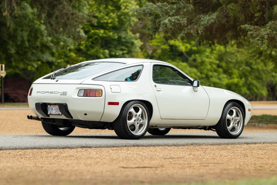 1982 Porsche 928 - Image 14 of 31