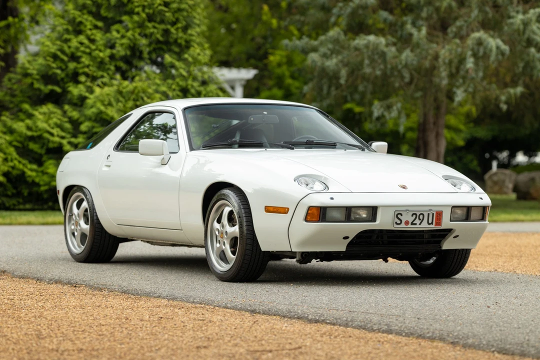 1982 Porsche 928 - Image 8 of 31