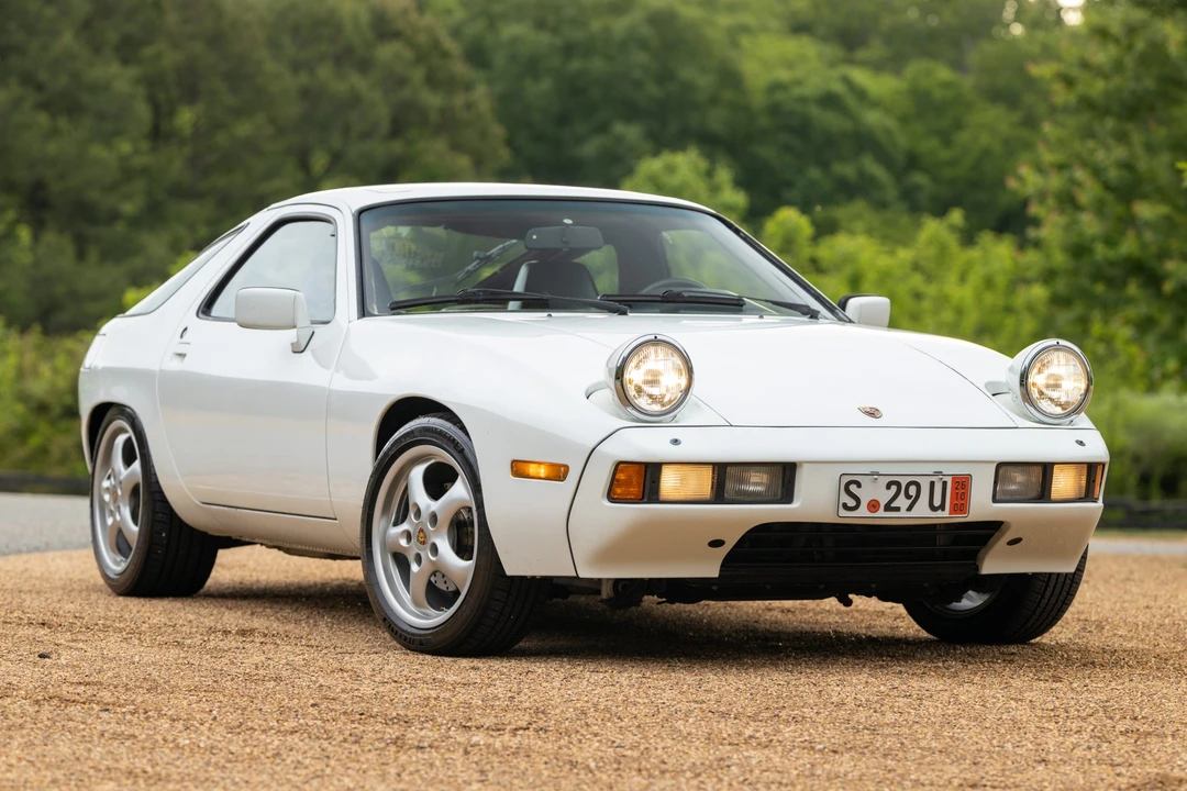 1982 Porsche 928 - Image 7 of 31