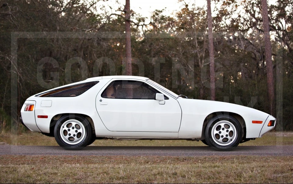 1982 Porsche 928 - Image 5 of 16
