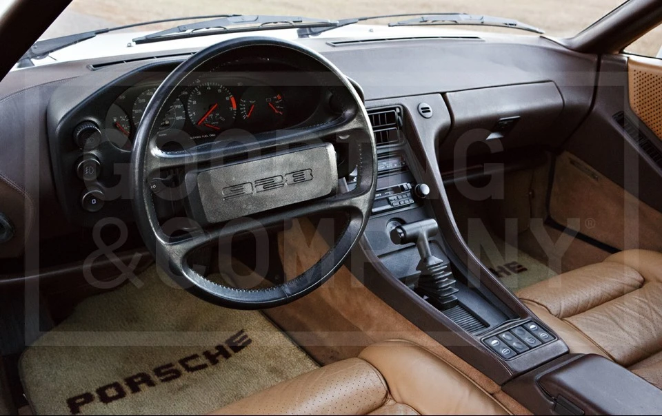 1982 Porsche 928 - Image 10 of 16