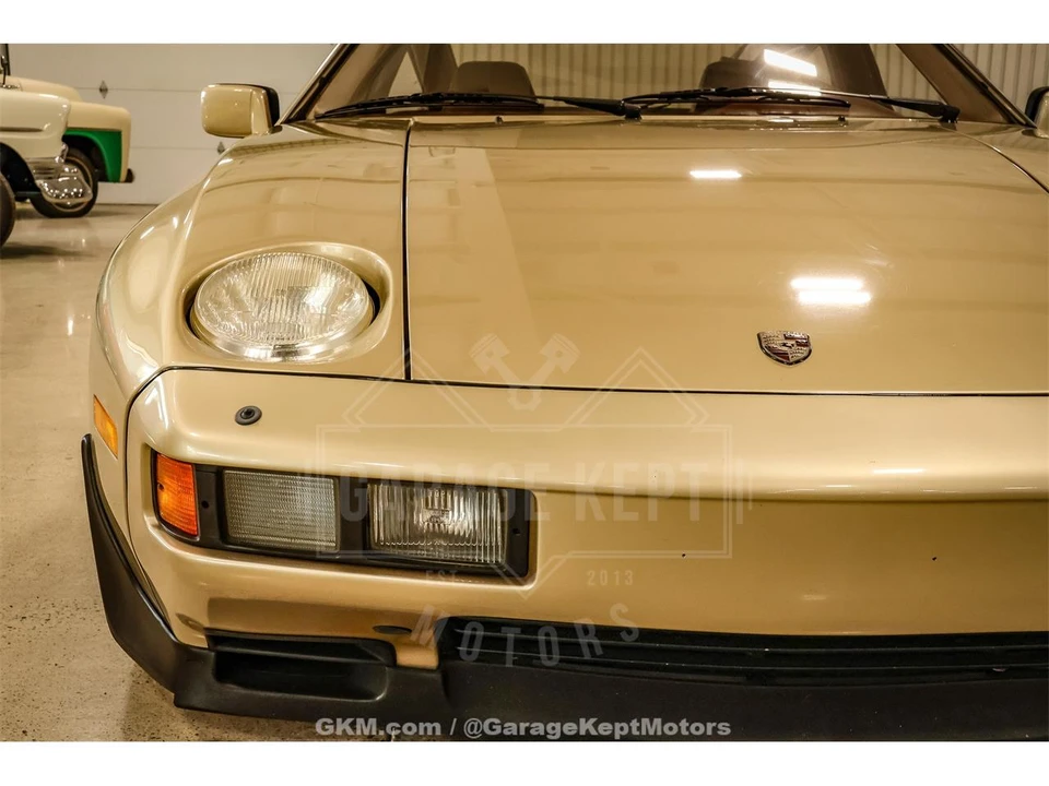 1982 Porsche 928 - Image 16 of 31