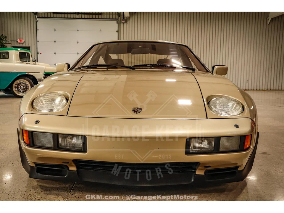 1982 Porsche 928 - Image 17 of 31