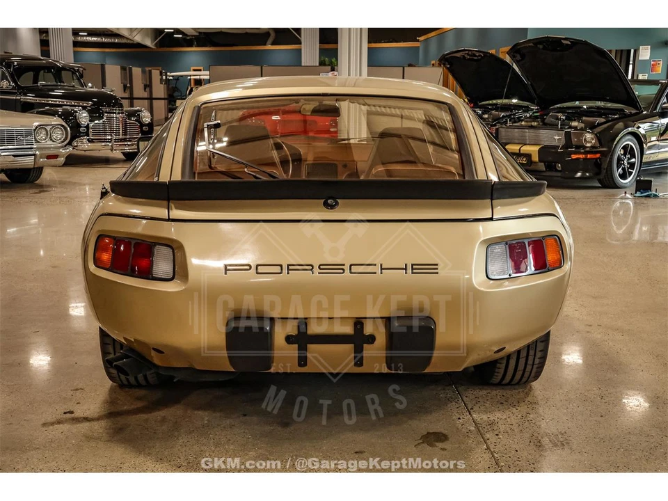 1982 Porsche 928 - Image 7 of 31