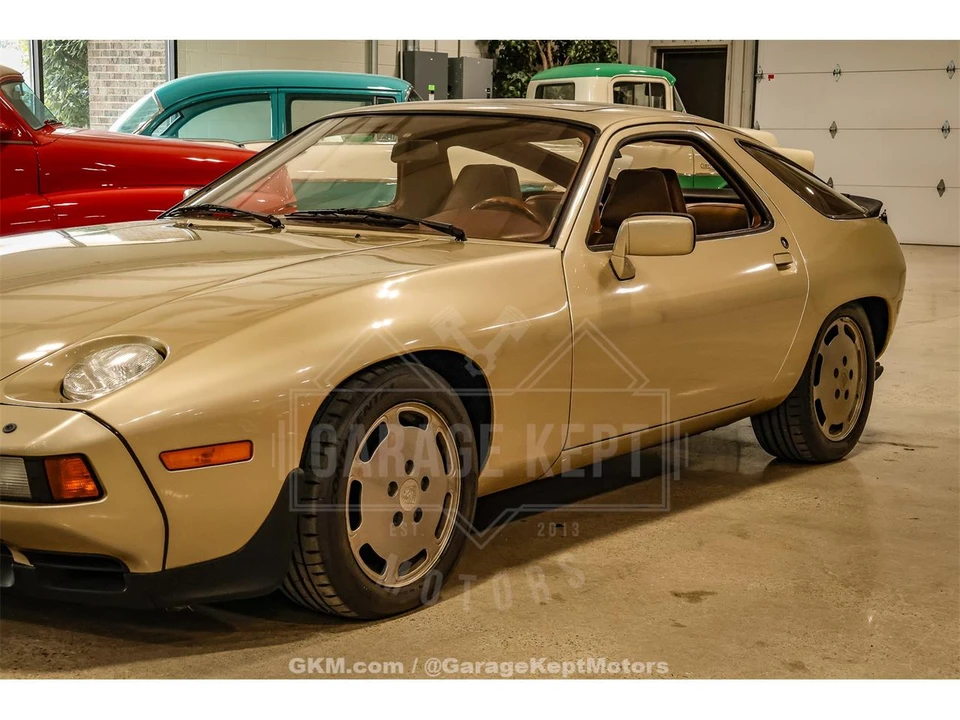 1982 Porsche 928 - Image 23 of 31