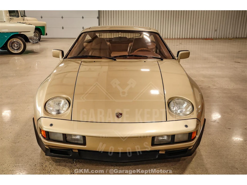 1982 Porsche 928 - Image 14 of 31