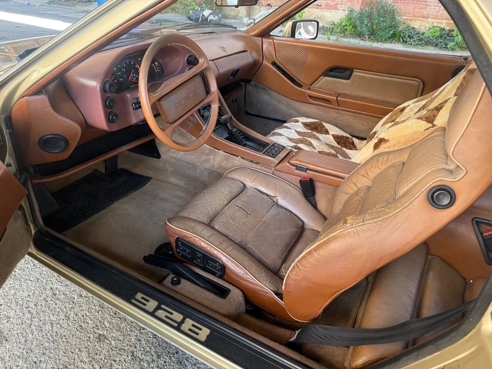 1982 Porsche 928 - Image 9 of 21