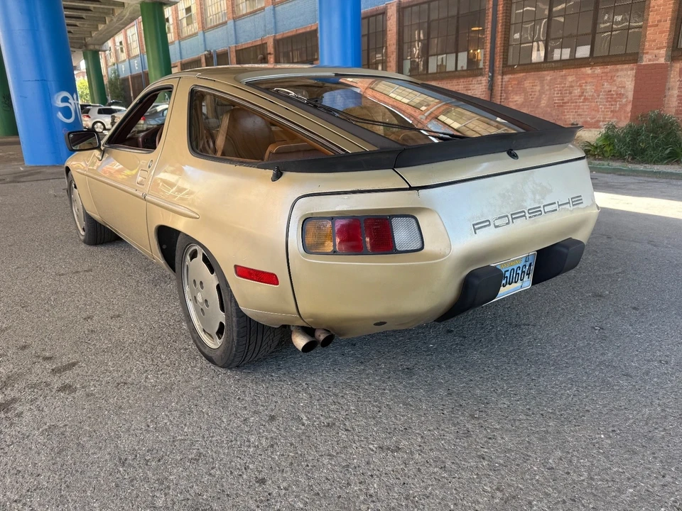 1982 Porsche 928 - Image 8 of 21