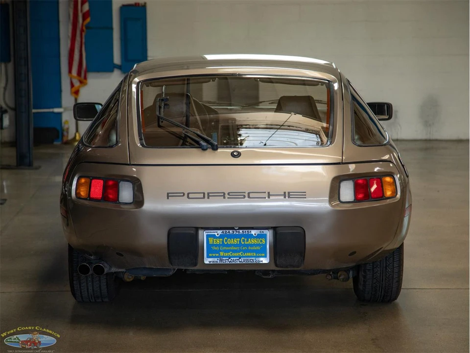 1982 Porsche 928 - Image 17 of 31