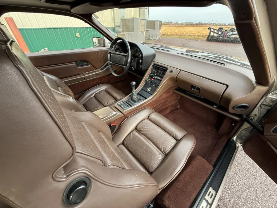 1982 Porsche 928 - Image 16 of 21