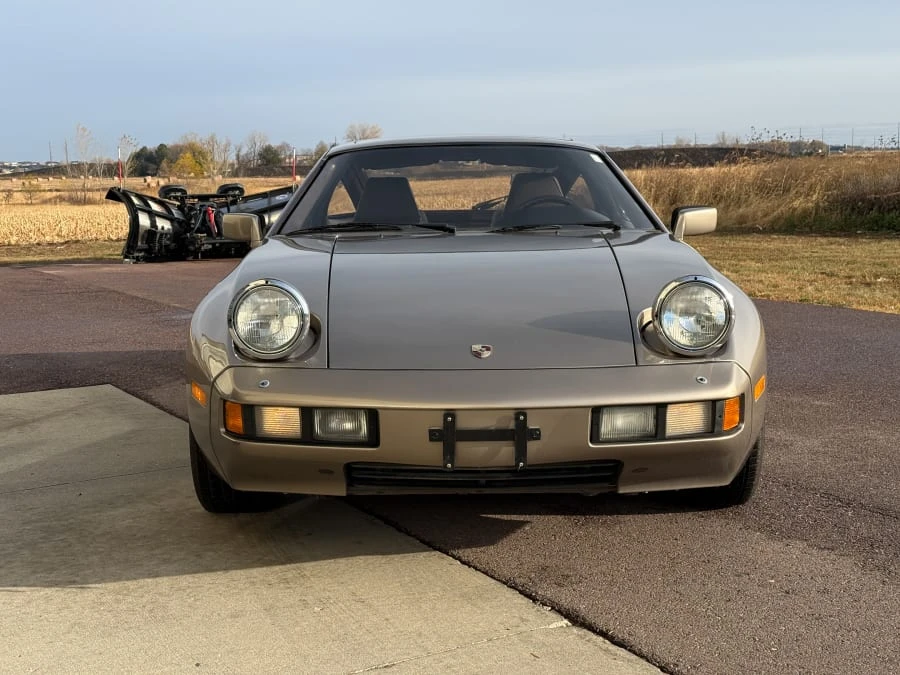 1982 Porsche 928 - Image 9 of 21