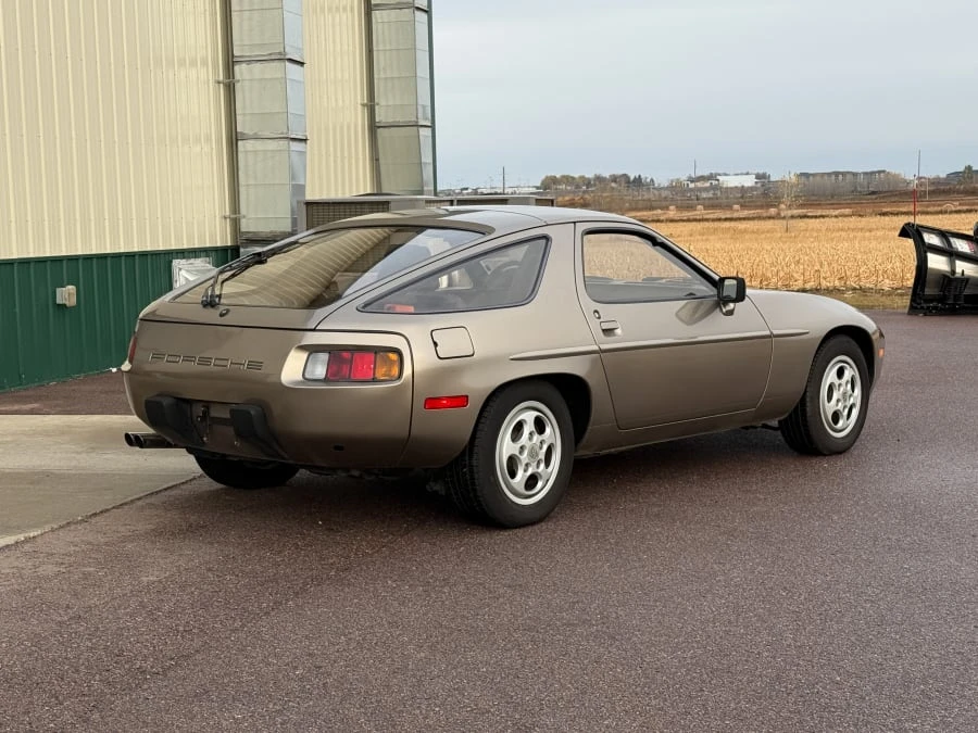 1982 Porsche 928 - Image 7 of 21