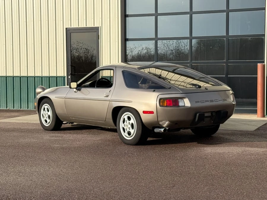 1982 Porsche 928 - Image 3 of 21