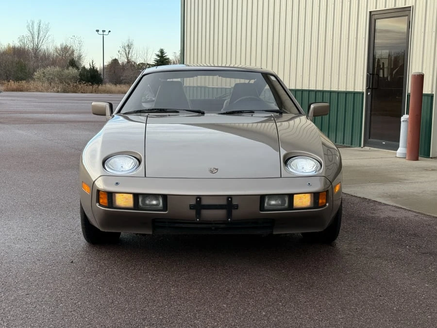 1982 Porsche 928 - Image 4 of 21