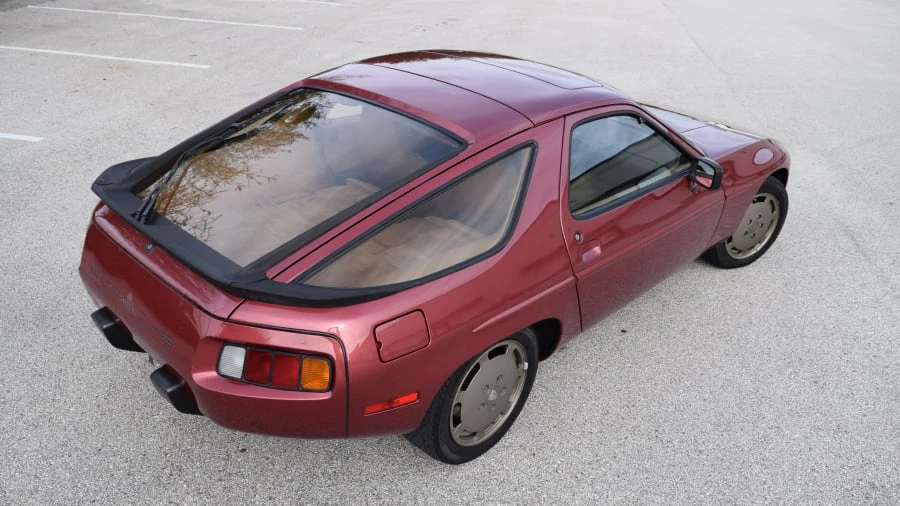 1982 Porsche 928 - Image 3 of 12