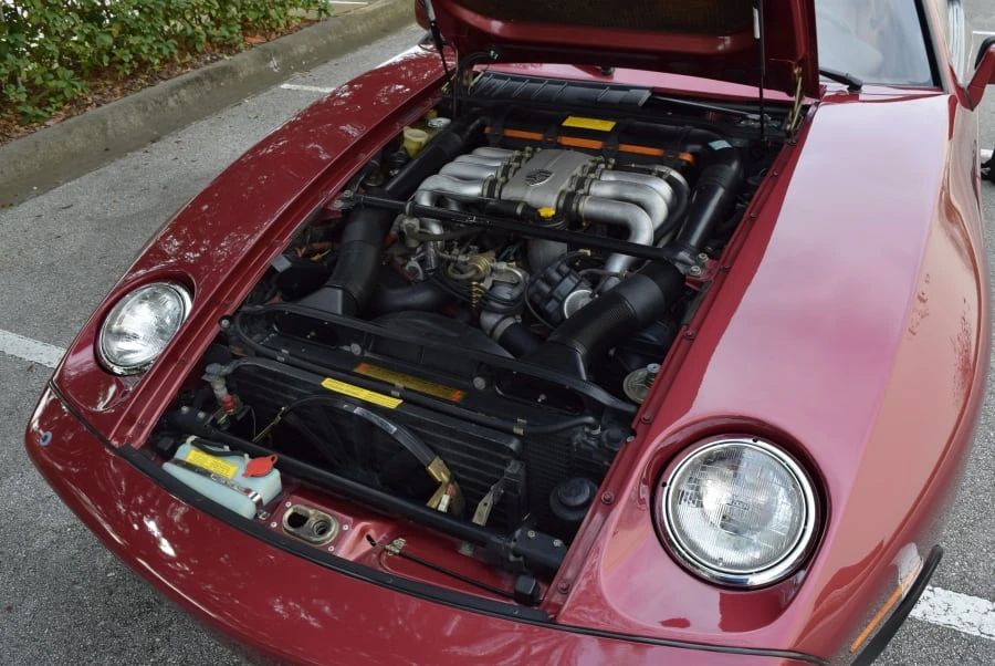 1982 Porsche 928 - Image 8 of 12