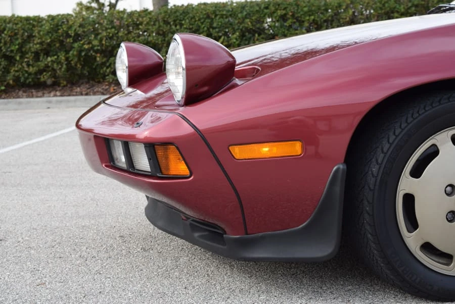 1982 Porsche 928 - Image 10 of 12
